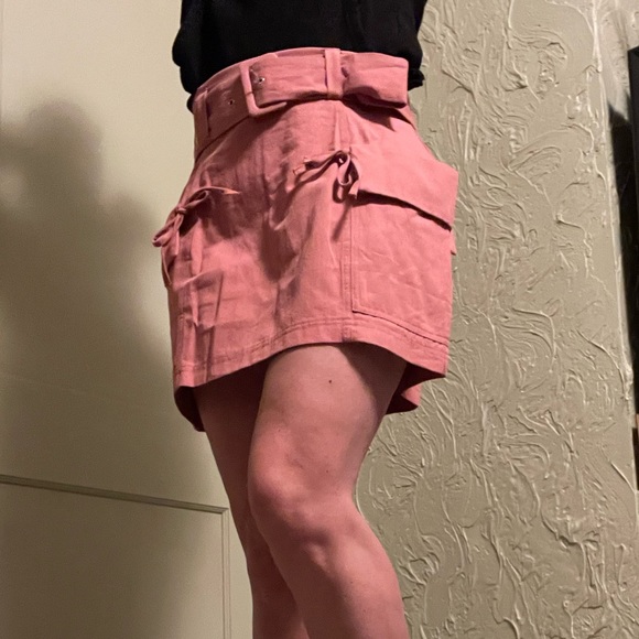 NWT Dusty rose belted cargo skirt by prettylittle thing - Picture 2 of 4